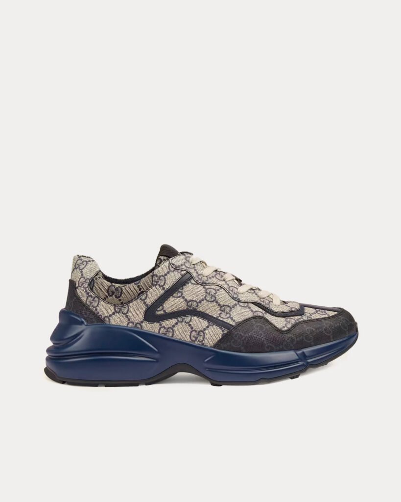 Baskets basses Gucci Rhyton GG Supreme beiges/bleues