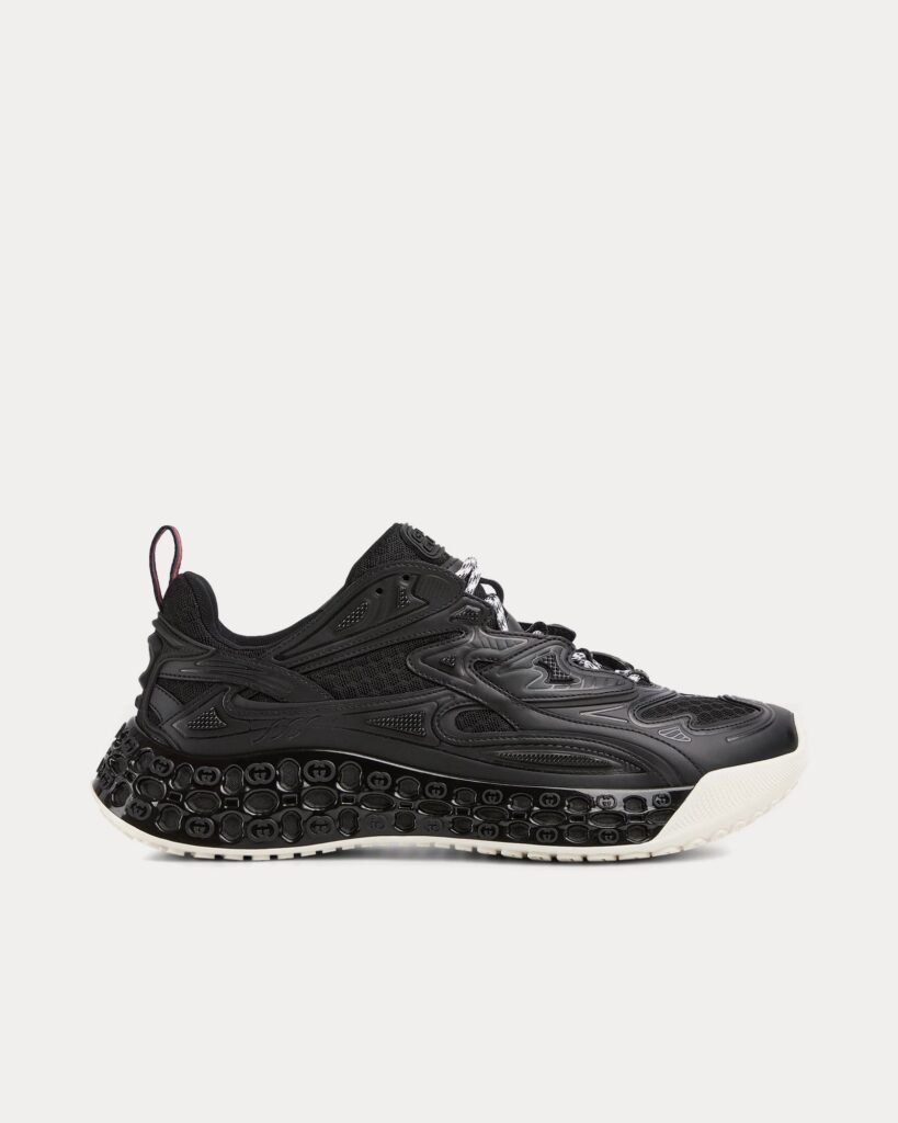 Baskets basses Gucci Cub3D Demetra noires et blanches
