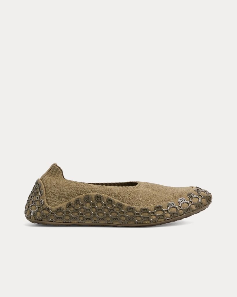 Chaussures à enfiler Gucci en tissu élastique marron clair