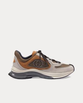 Baskets basses Gucci Run en daim gris clair/marron