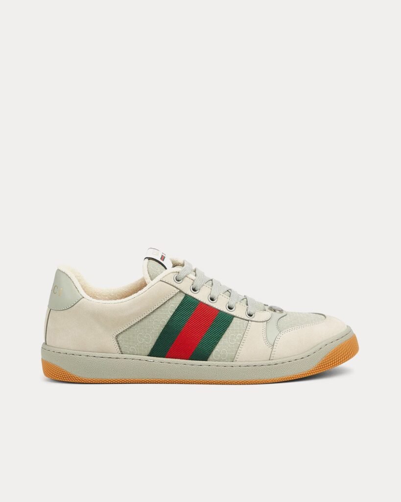 Baskets basses en daim gris Gucci Screener avec toile GG et bande Web