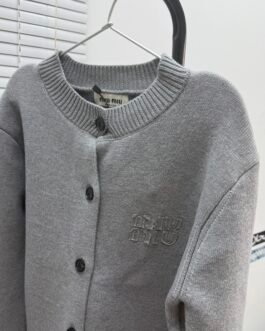 Miu Miu Cardigan Femme – Laine Grise Boutonnée