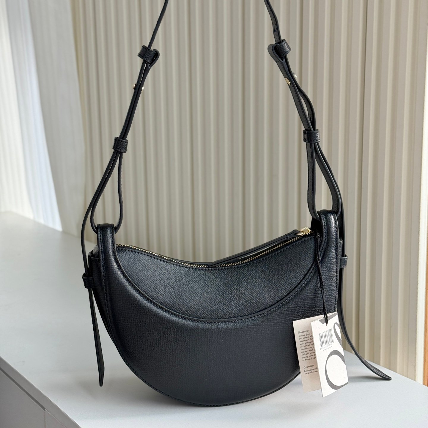 Polène Tonca – Sac en Cuir Grainé Demi-Lune – Image 30