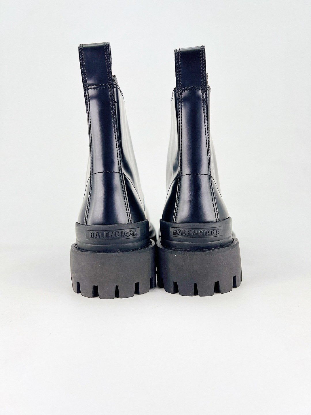 Balenciaga – Bottines Lace-Up à Semelle Épaisse – Image 12