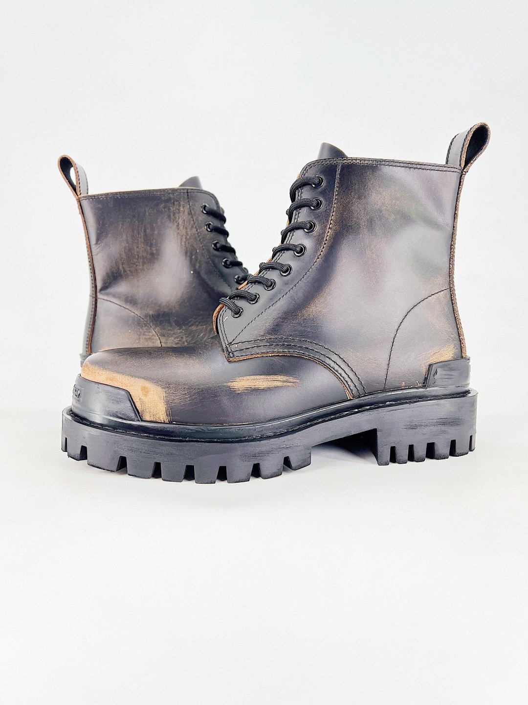Balenciaga – Bottines Lace-Up à Semelle Épaisse – Image 5