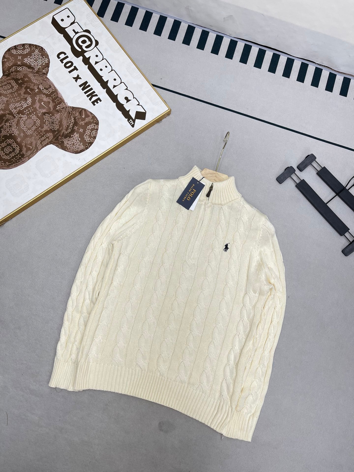Pull col roulé Polo Ralph Lauren Homme | Maille torsadée élégante | Noir hiver 2025 – Image 3