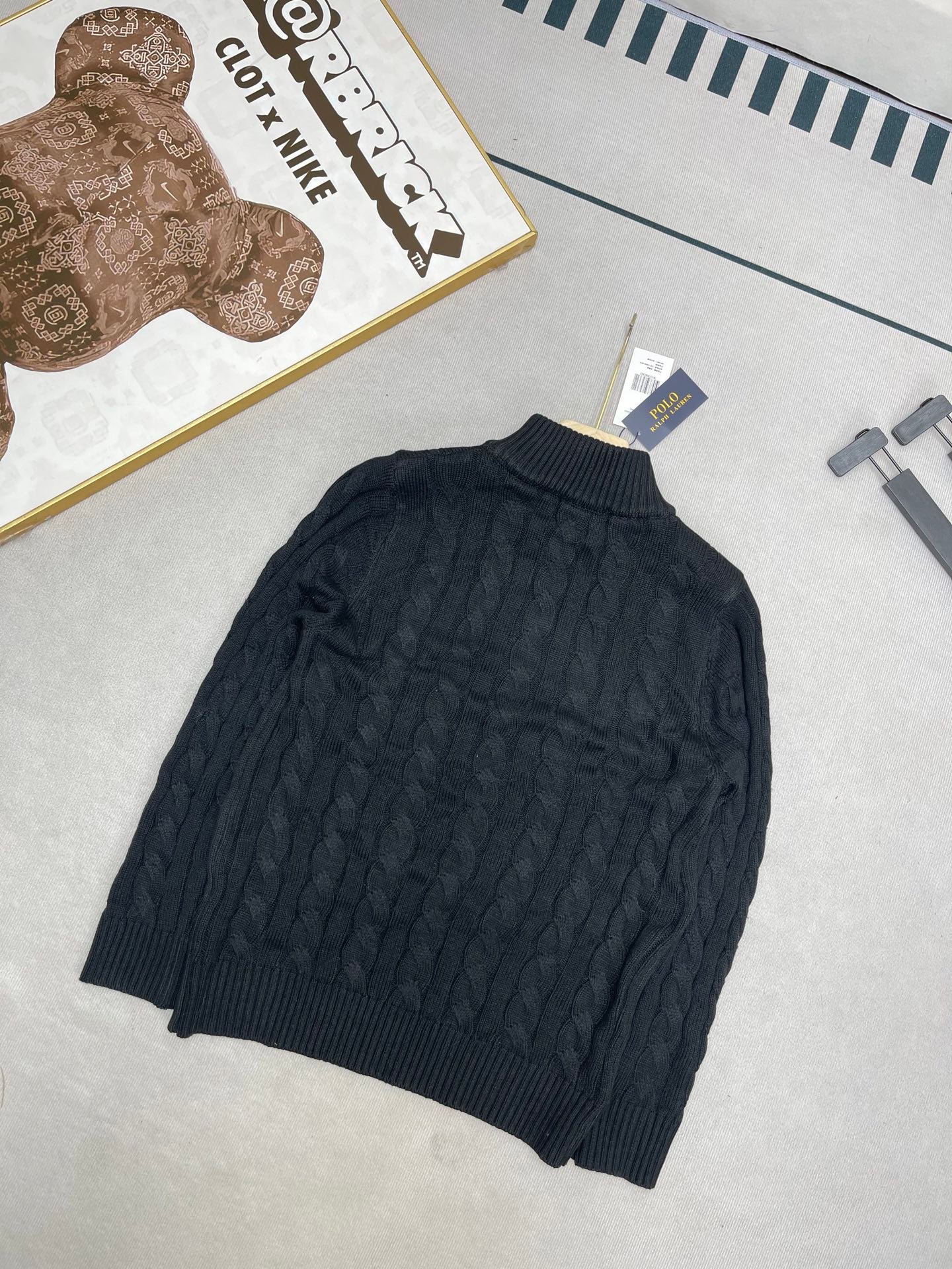 Pull col roulé Polo Ralph Lauren Homme | Maille torsadée élégante | Noir hiver 2025 – Image 6