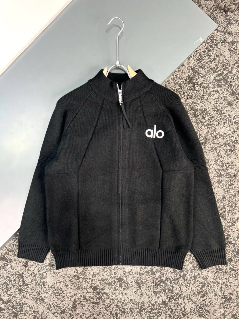 Gilet zippé en maille noire Alo Yoga – col montant et logo brodé