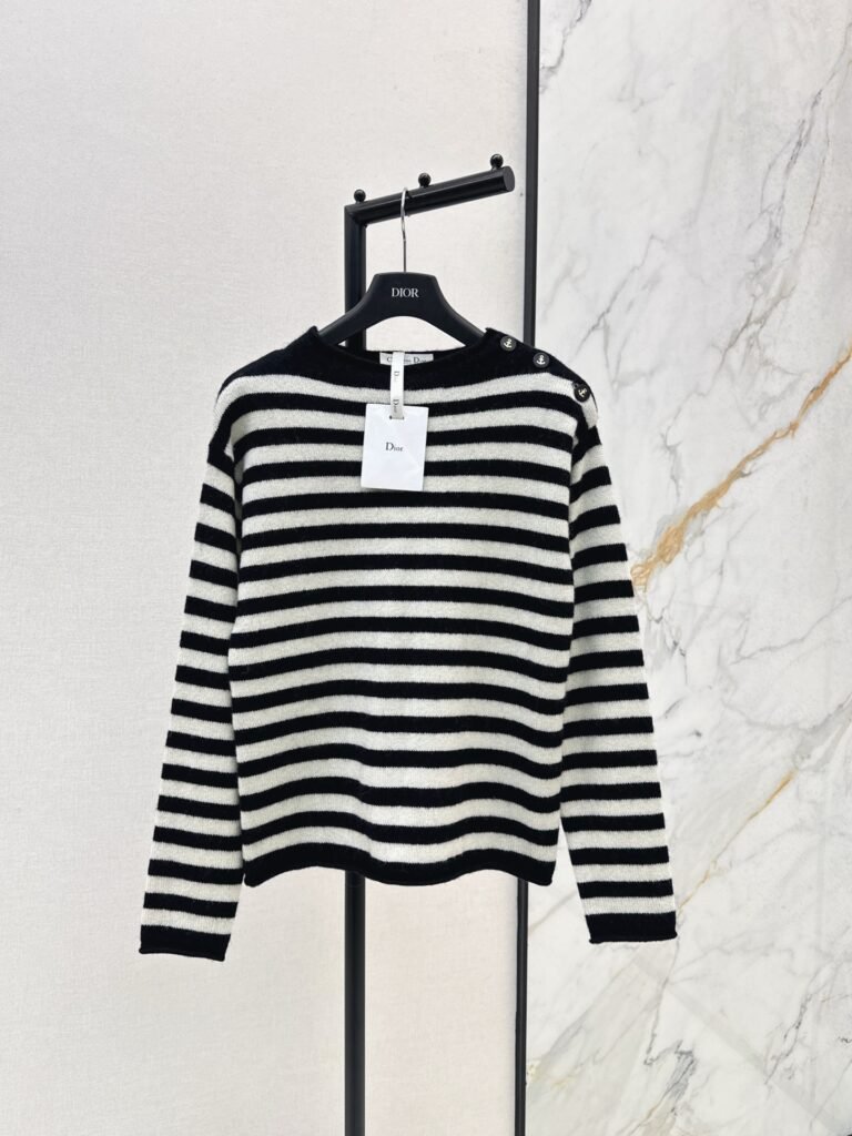 Pull marinière à rayures noir et blanc – Style marin chic