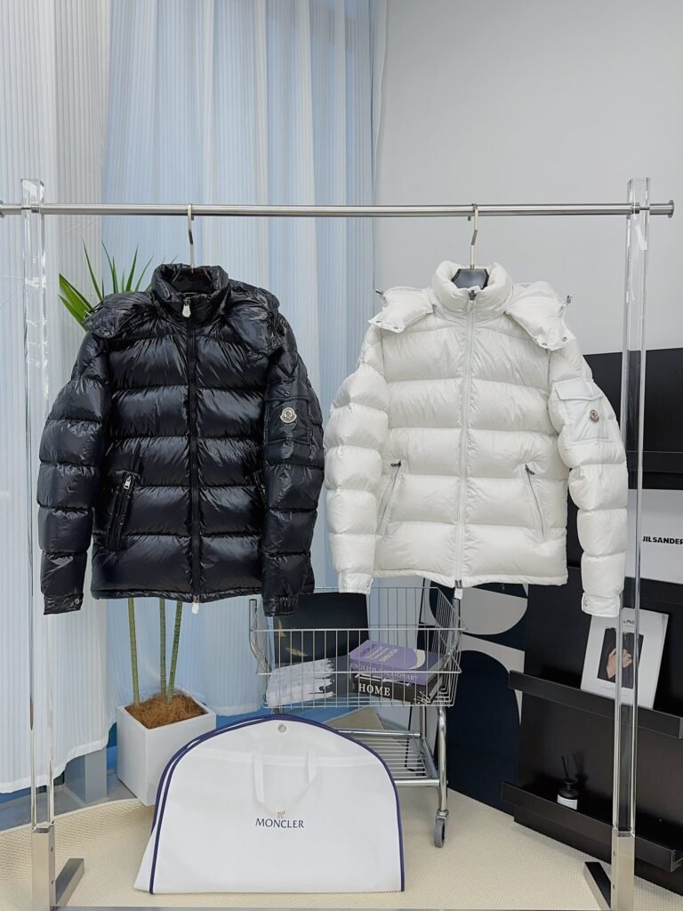 Doudoune Moncler Maya | Icône du style alpin et du luxe contemporain