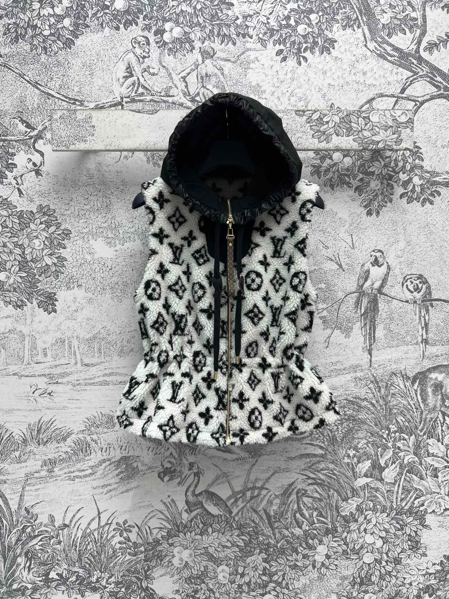 Gilet veste sans manches Louis Vuitton en laine bouclée | Style luxueux et moderne