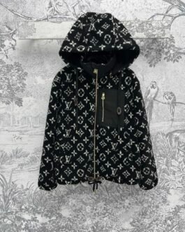 Veste Louis Vuitton Monogram Sherpa – Design chaud et luxueux