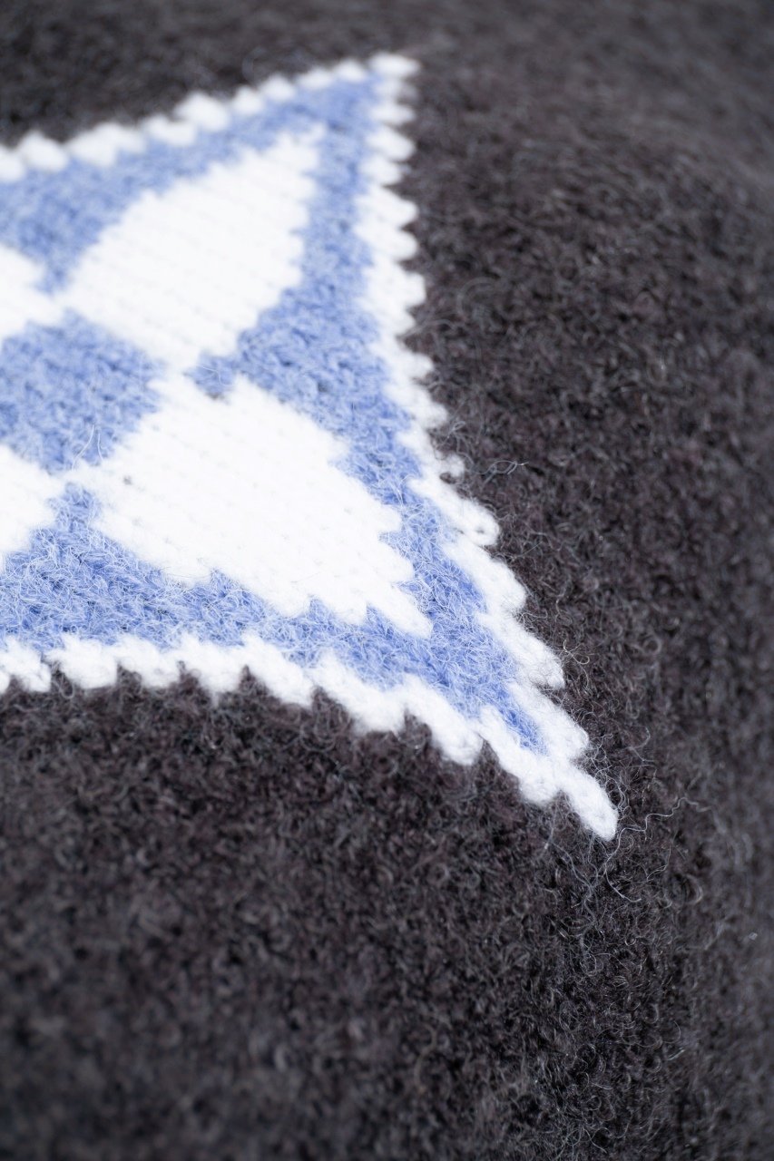 Pull Louis Vuitton en laine bouclée Monogram Fleur – rouge ou gris anthracite – Image 18