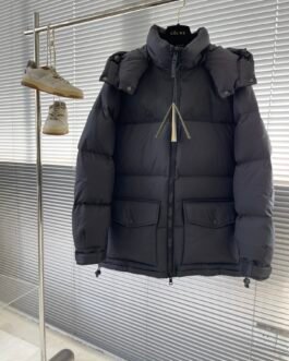 Doudoune matelassée Gucci GG noir – Capuche amovible