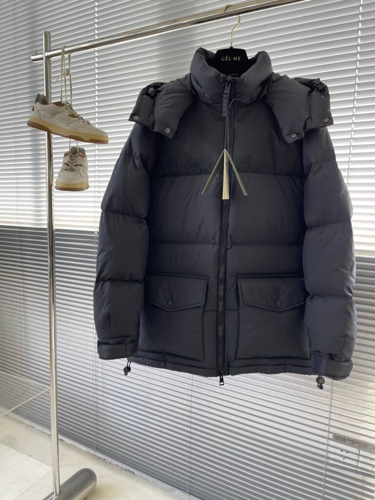 Doudoune matelassée Gucci GG noir – Capuche amovible