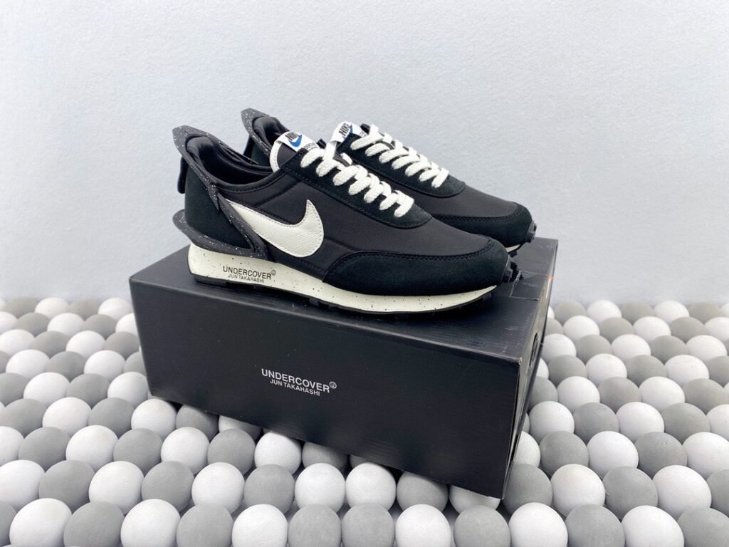 Nike Sacai LDWaffle & Vaporwaffle — Collection Premium Mixte