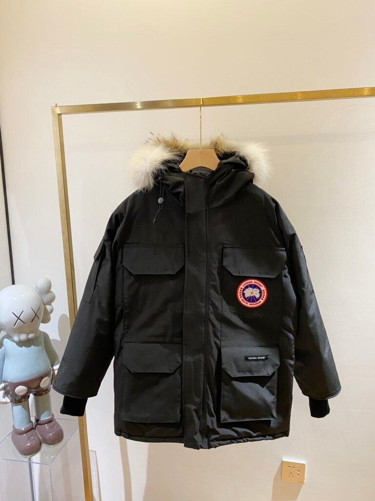 Veste Canada Goose Parka Expedition – Doudoune de luxe avec capuche en fourrure