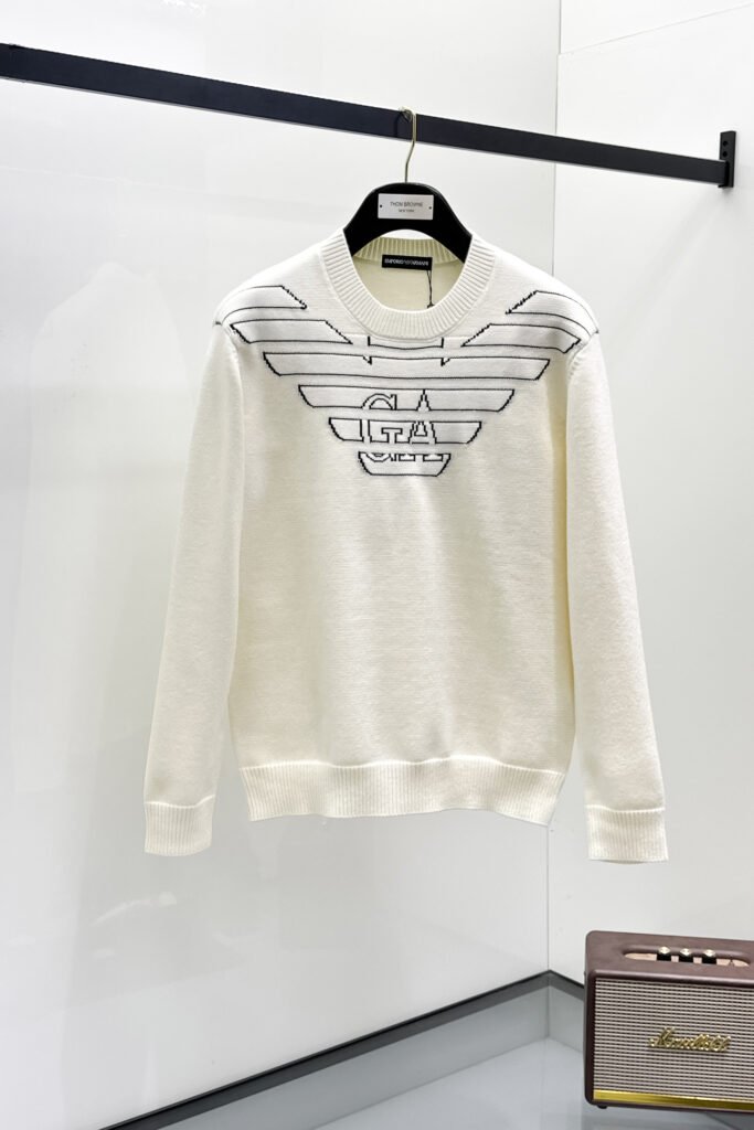 Pull Emporio Armani Logo Ailé Brodé – Noir & Blanc
