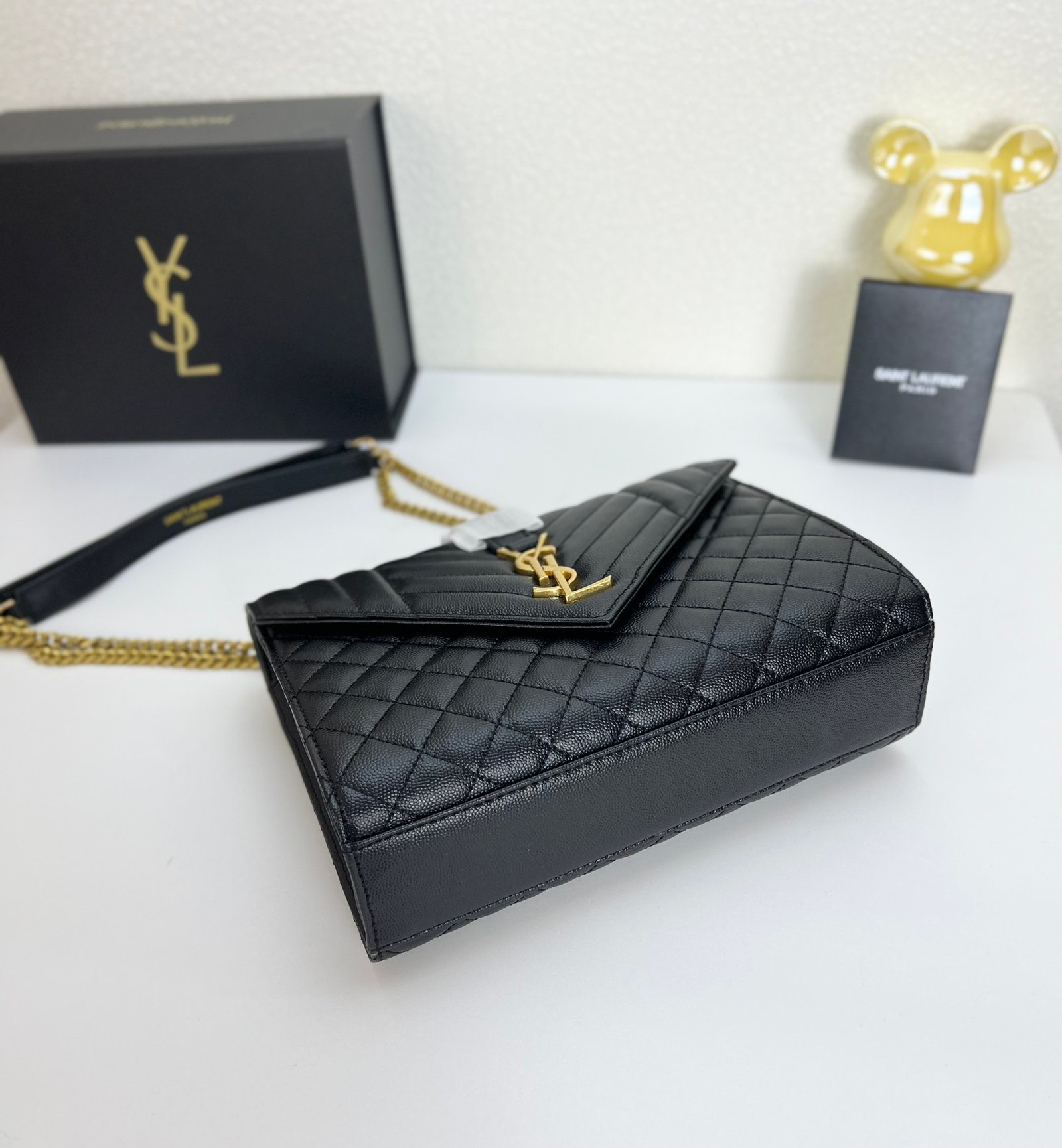 Sac Saint Laurent en cuir matelassé YSL doré – Image 8