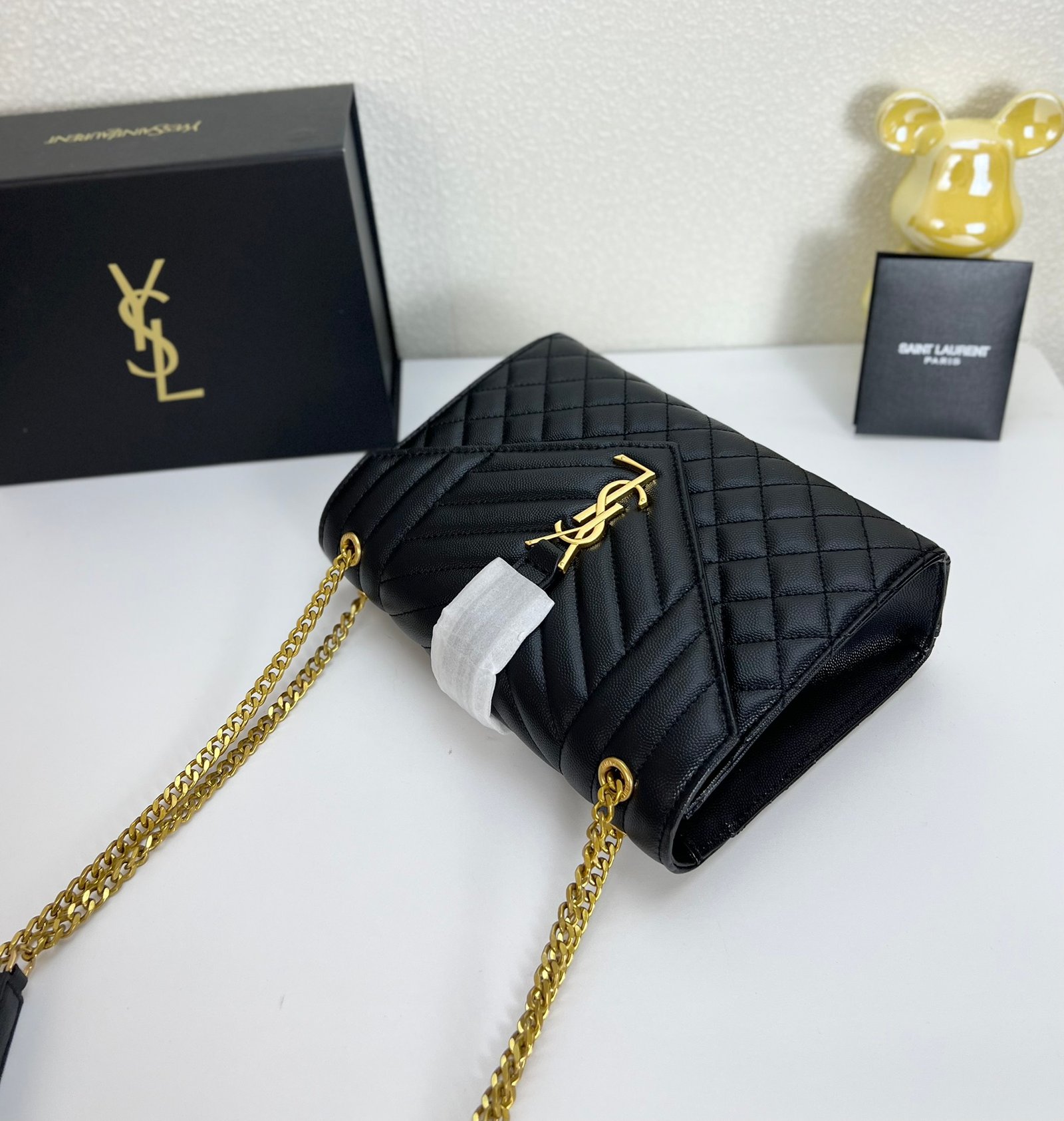 Sac Saint Laurent en cuir matelassé YSL doré – Image 9