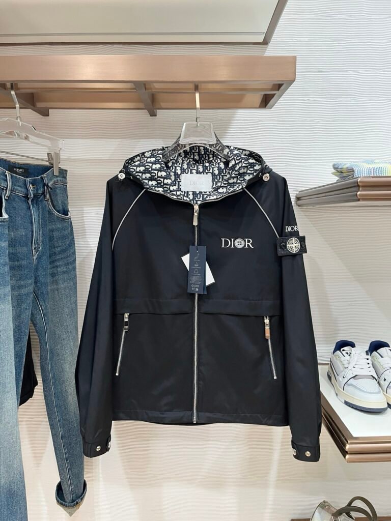 Veste Dior Stone Island Élégance & Durabilité – Taille S à XL
