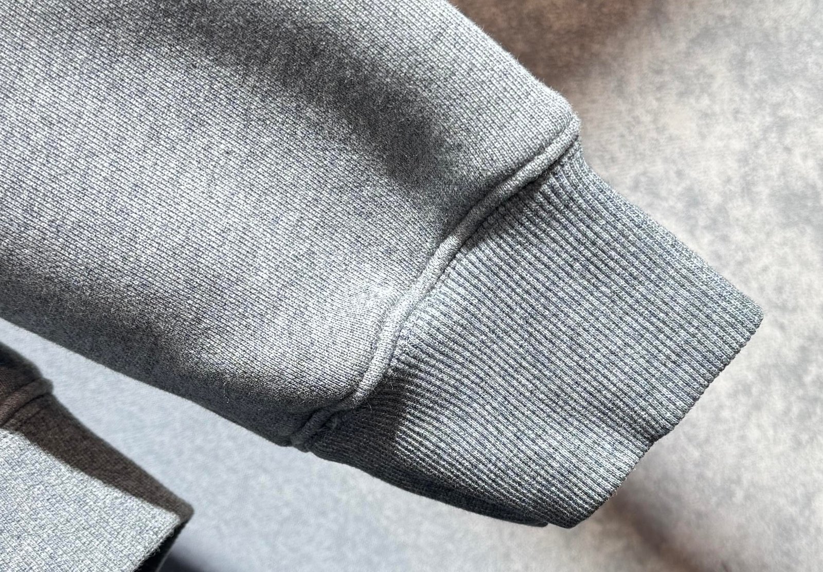 Gilet Louis Vuitton en Tissu Haut de Gamme - Élégance et Confort – Image 18