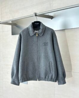 Veste Miu Miu élégante en coupe régulière – Style sophistiqué et confort