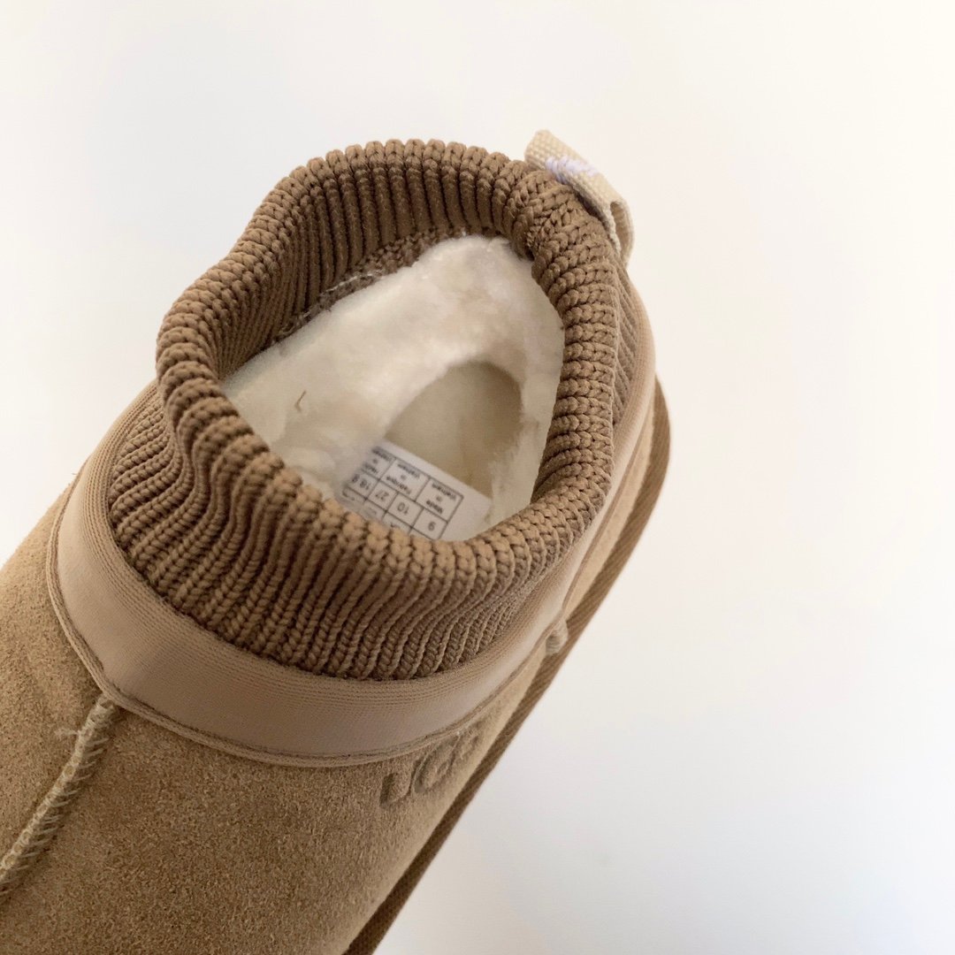 Bottes Enfant UGG Classic Ultra Stretch en daim, confort & style – Image 16