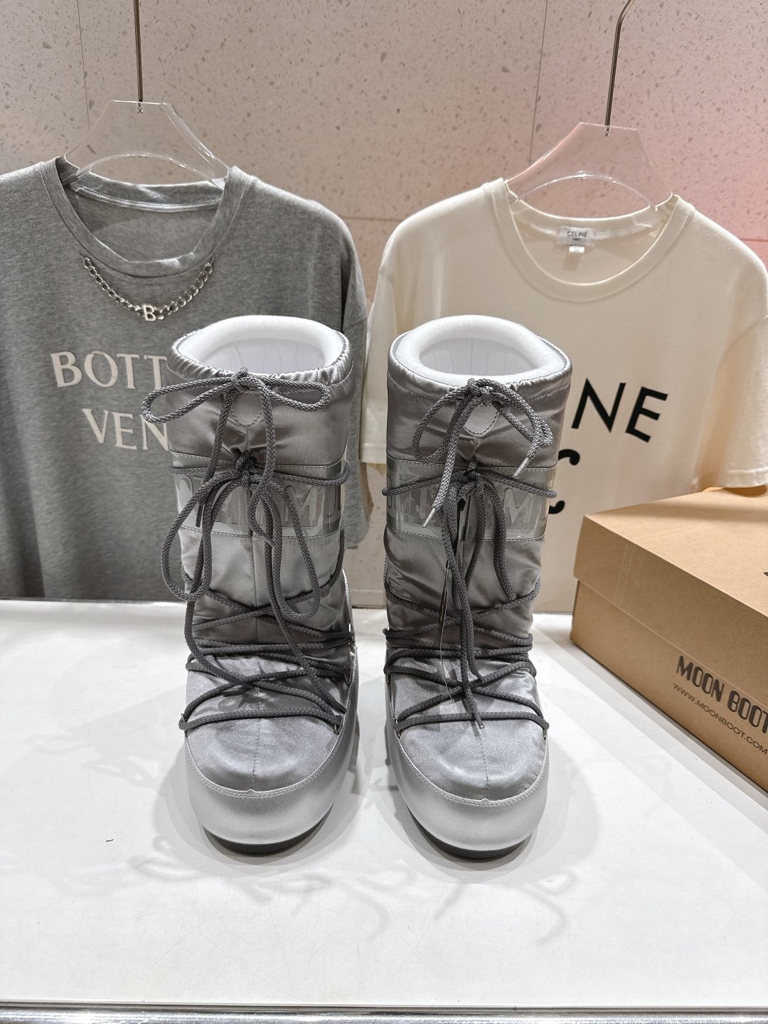 Bottes de neige Moon Boot élégantes, chaudes et antidérapantes – Image 20