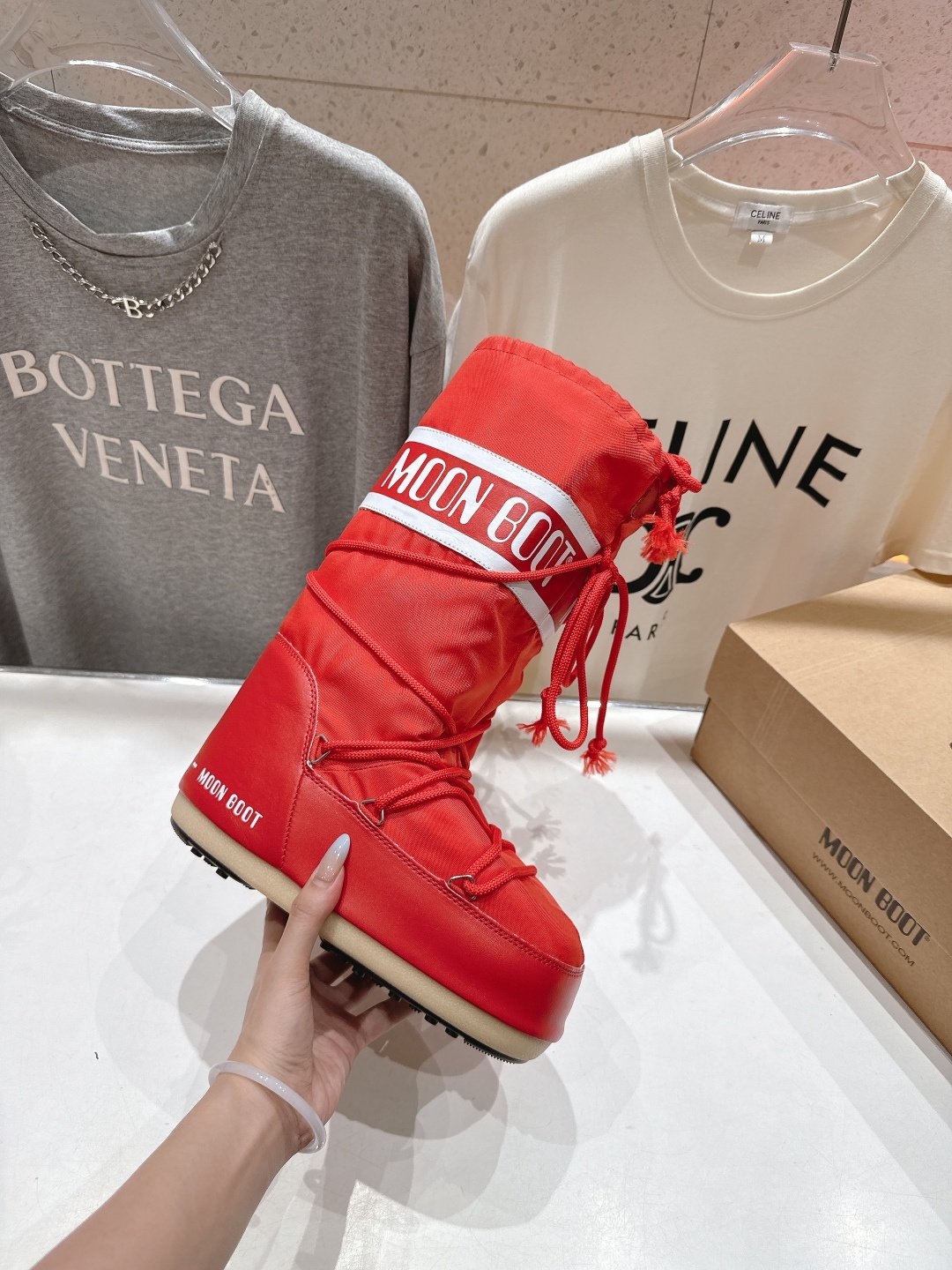 Bottes de neige Moon Boot élégantes, chaudes et antidérapantes – Image 42