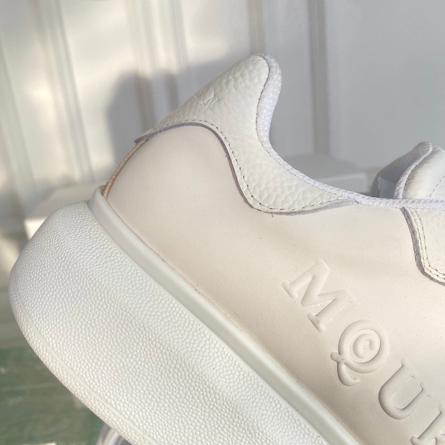 Chaussure Alexander Mc Queen élégance et confort en plusieurs couleurs – Image 15