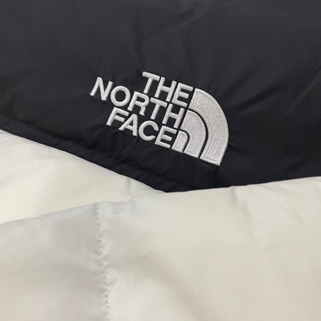 Doudoune North Face légère et chaude pour hiver, style et protection – Image 18