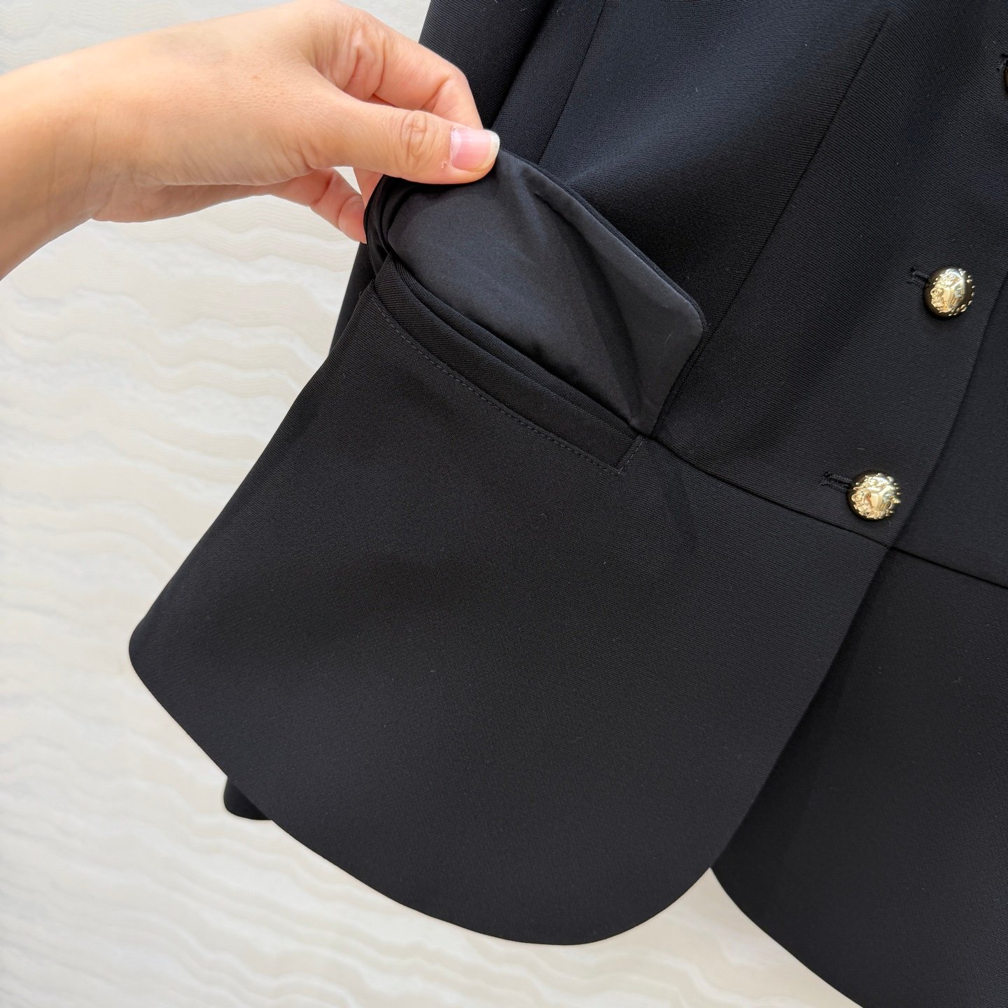 Veste Louis Vuitton Classique Élégance & Confort – Image 8