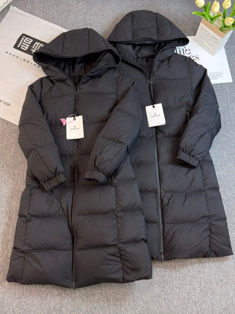 Doudoune longue Moncler femme, élégance et chaleur assurée