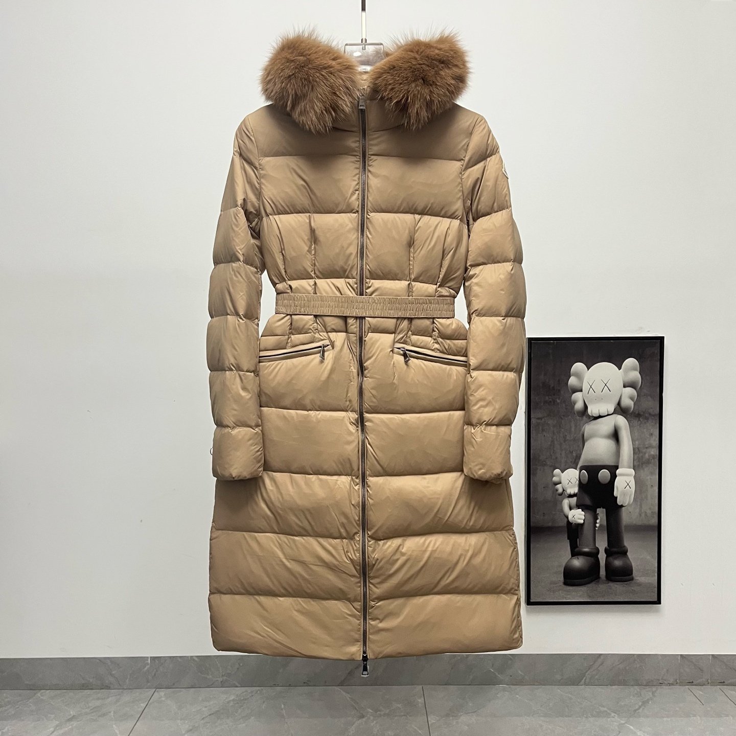 Doudoune Moncler longue avec fourrure – Élégance et chaleur ultime – Image 19