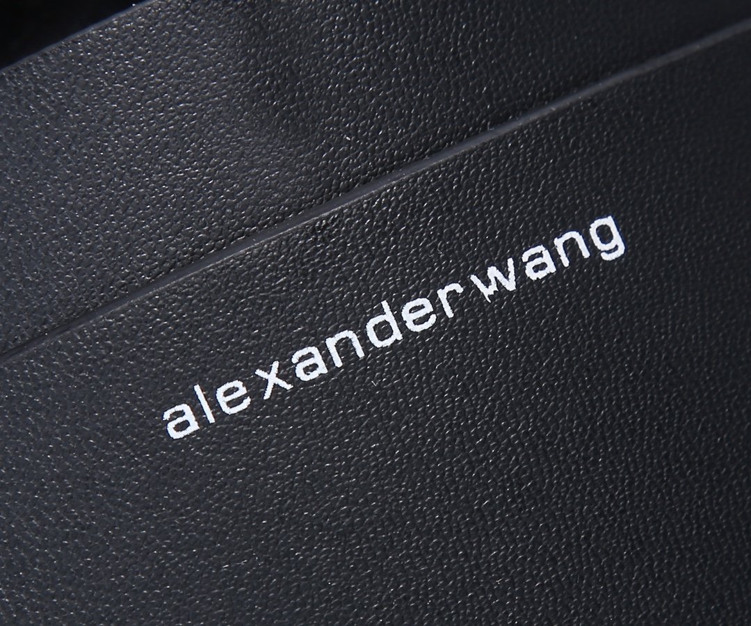 Sac à bandoulière Alexander Wang en strass, chic et tendance – Image 8