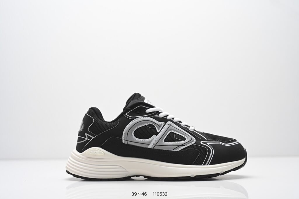Sneaker Dior B30, une paire emblématique conçue pour allier style sophistiqué et confort exceptionnel