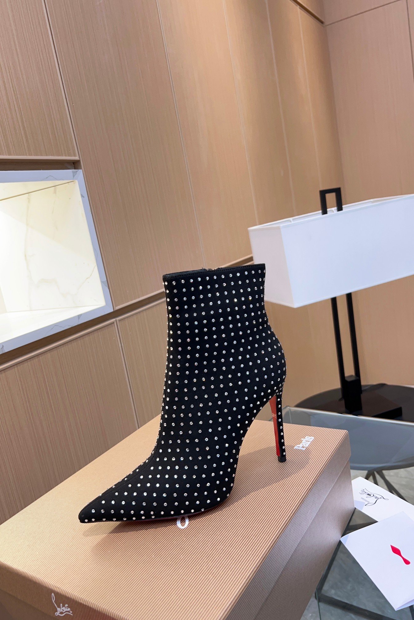 Escarpins Louboutin, confort & élégance pour femmes 36-43 – Image 2