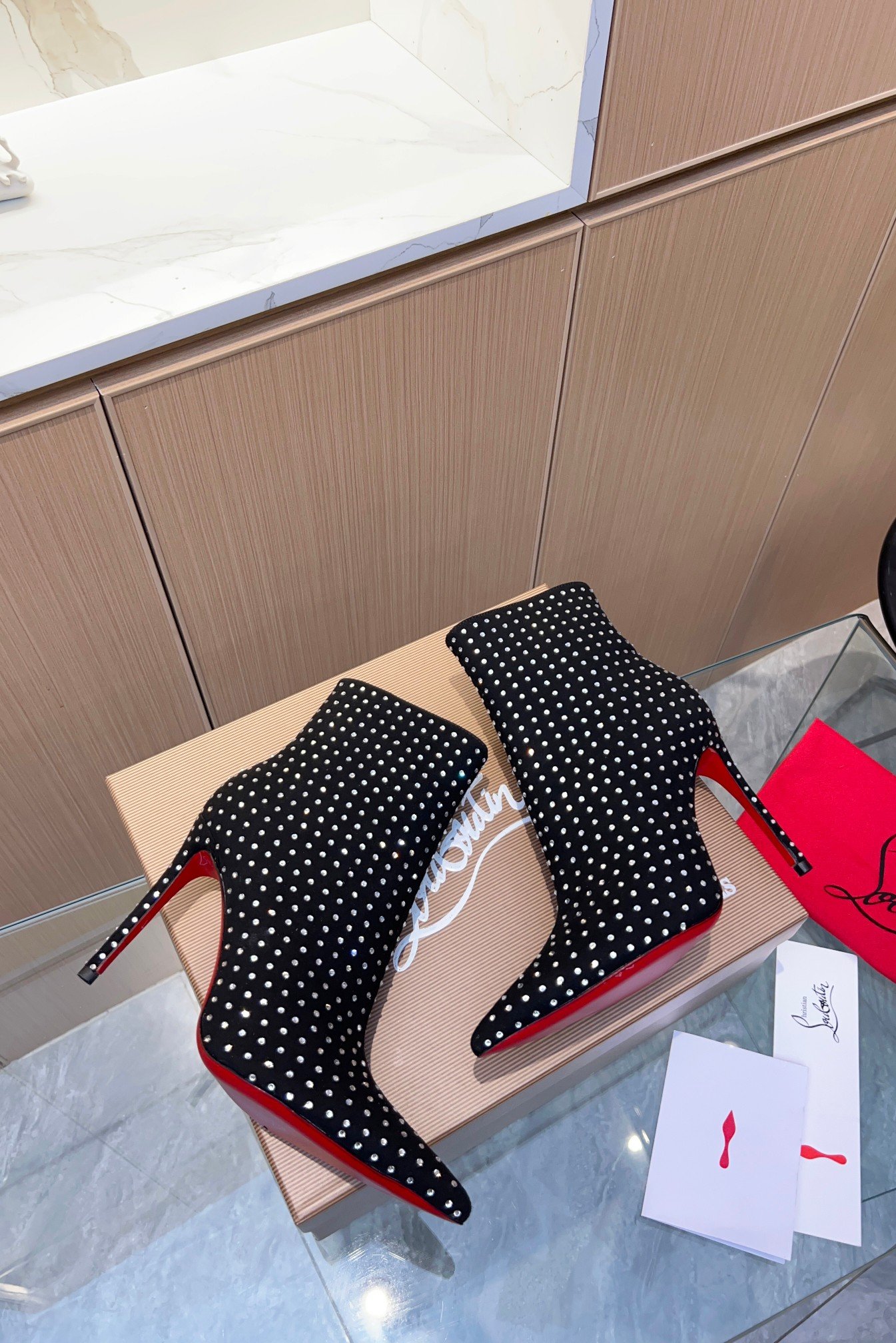 Escarpins Louboutin, confort & élégance pour femmes 36-43 – Image 3