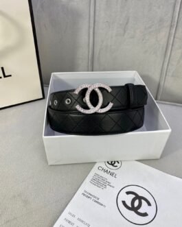 Ceinture Chanel Élégance Argentée ou Dorée avec Pierre Blanche Raffinée