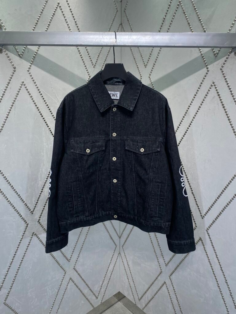 Veste en Jean Loewe Élégance Classique, Confort Durable et Style Sain