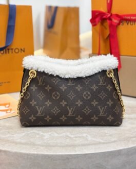 Sac Louis Vuitton Carry All BB H33 : Élégance Durable pour Vos Déplacements Quotidiens