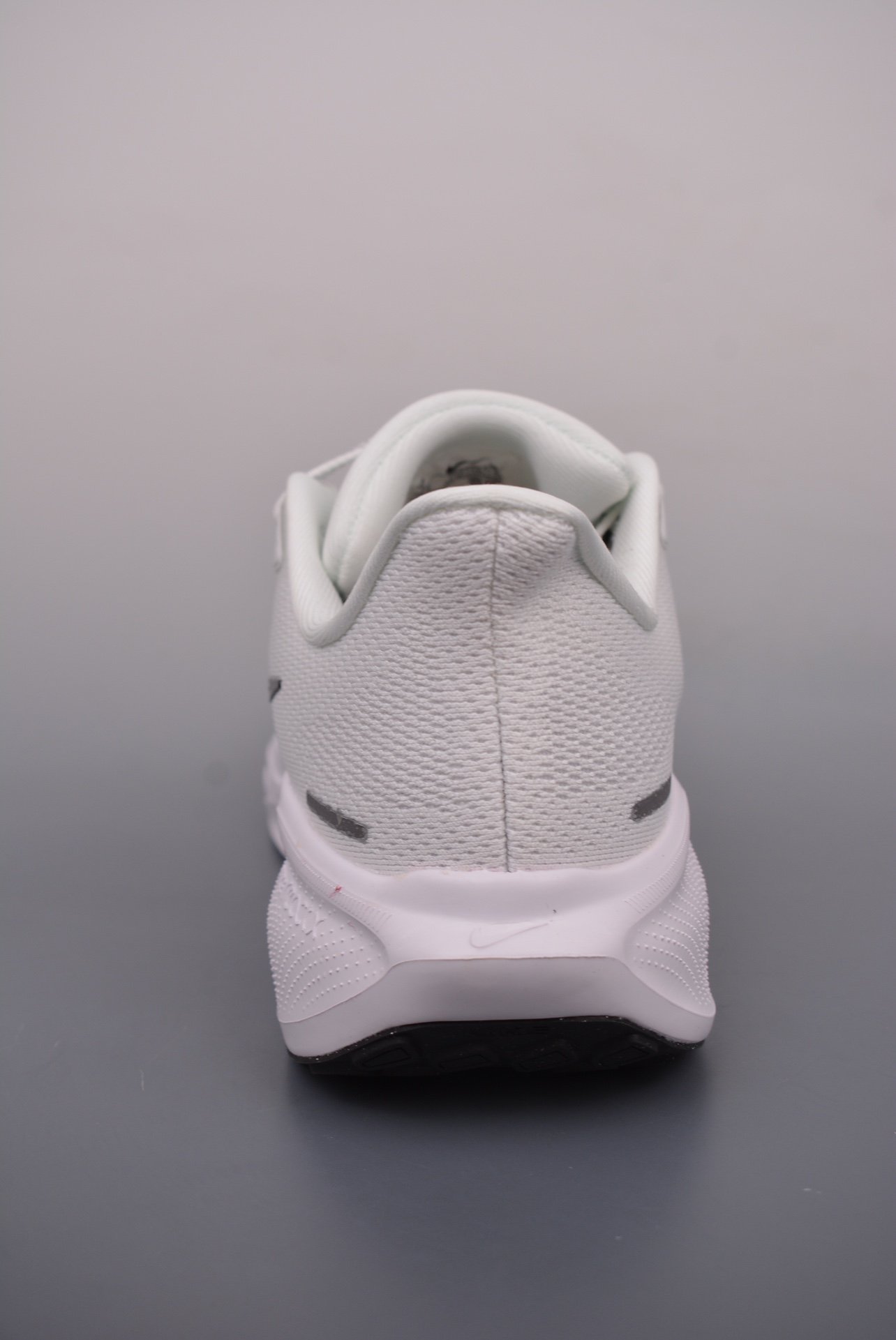 Basket Air Zoom Pegasus 4 Running Léger, Confort & Style – Image 4