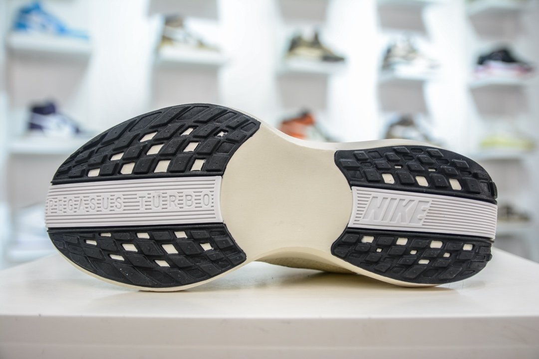 Chaussures de running Nike Air Zoom Pegasus 35 confort et performance – Image 15