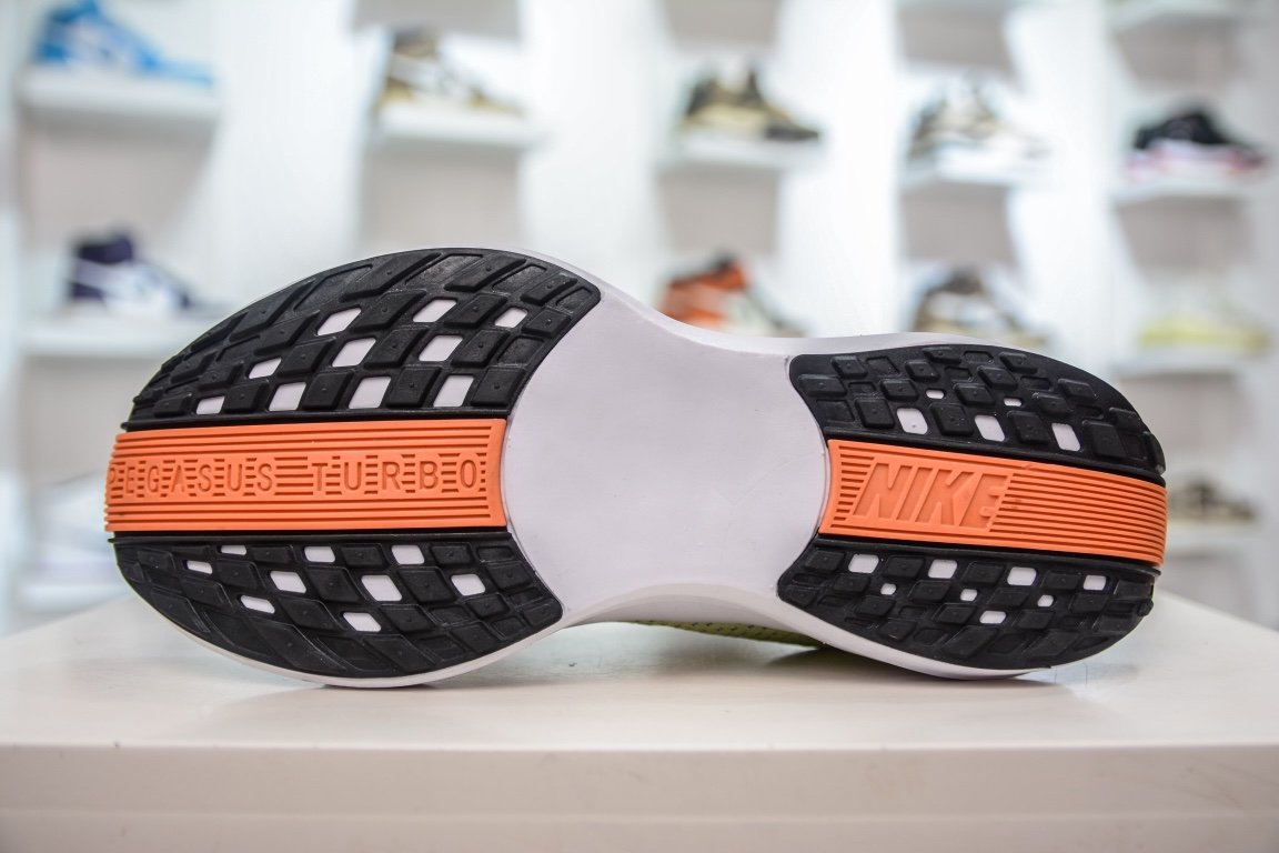 Chaussures de running Nike Air Zoom Pegasus 35 confort et performance – Image 24
