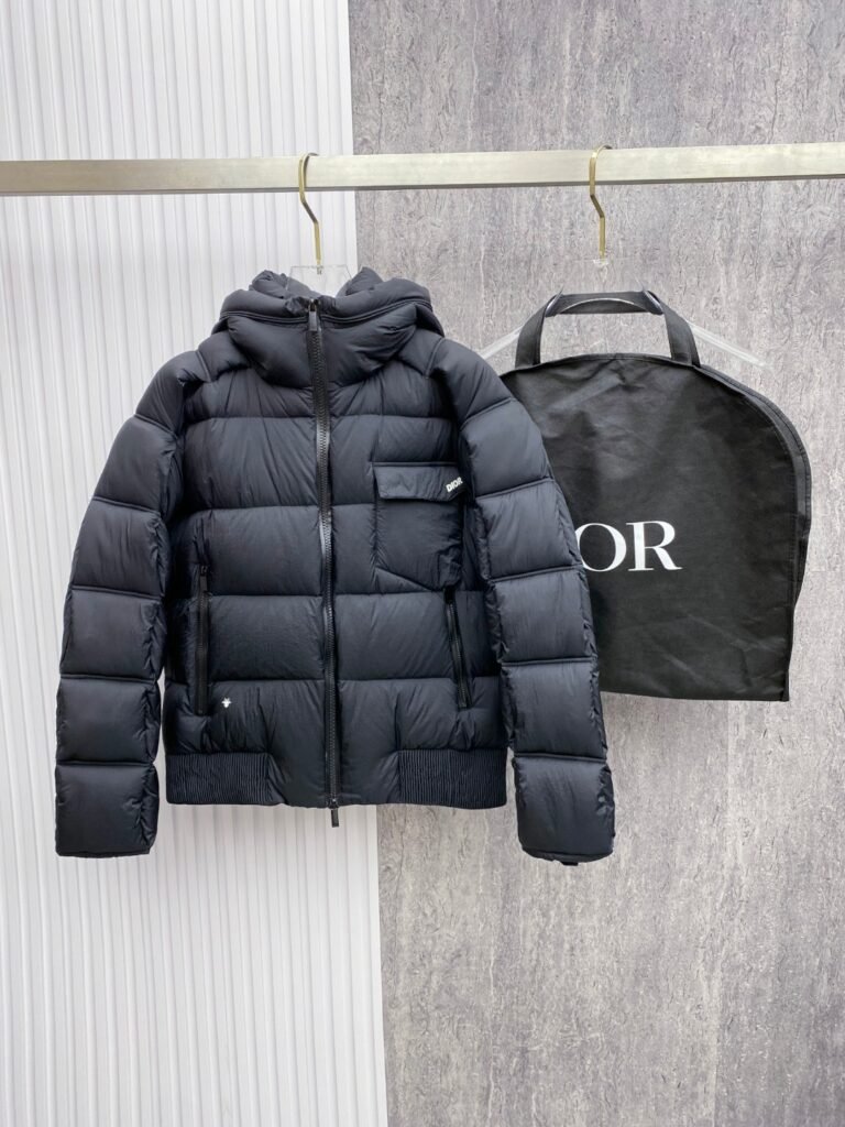 Doudoune Dior Premium – Coupe Moderne, Confort Thermique, Style Luxe
