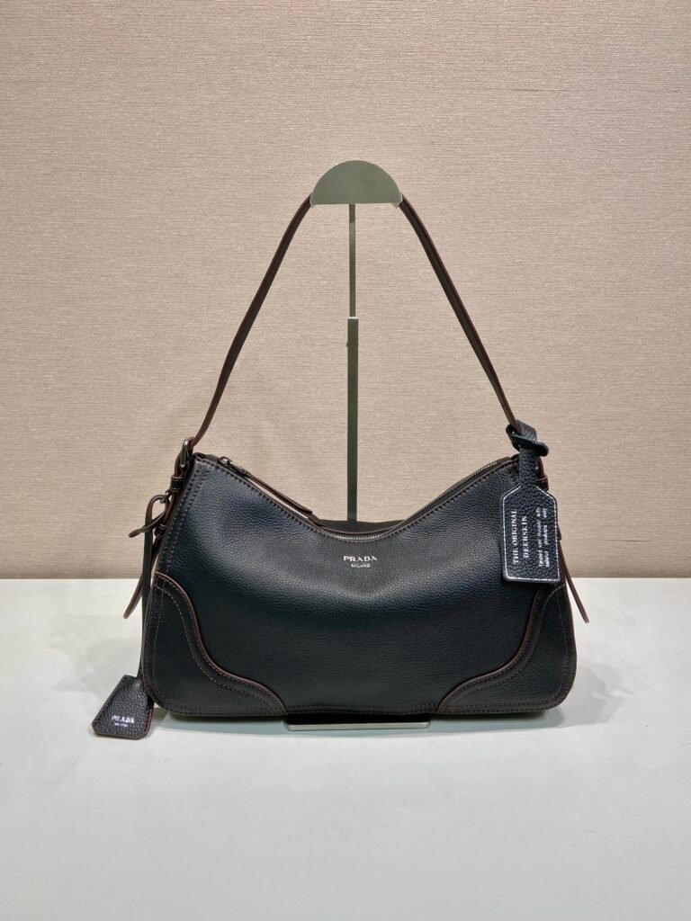 Sac à bandoulière en cuir Prada Aimée – Élégance durable et luxe sophistiqué