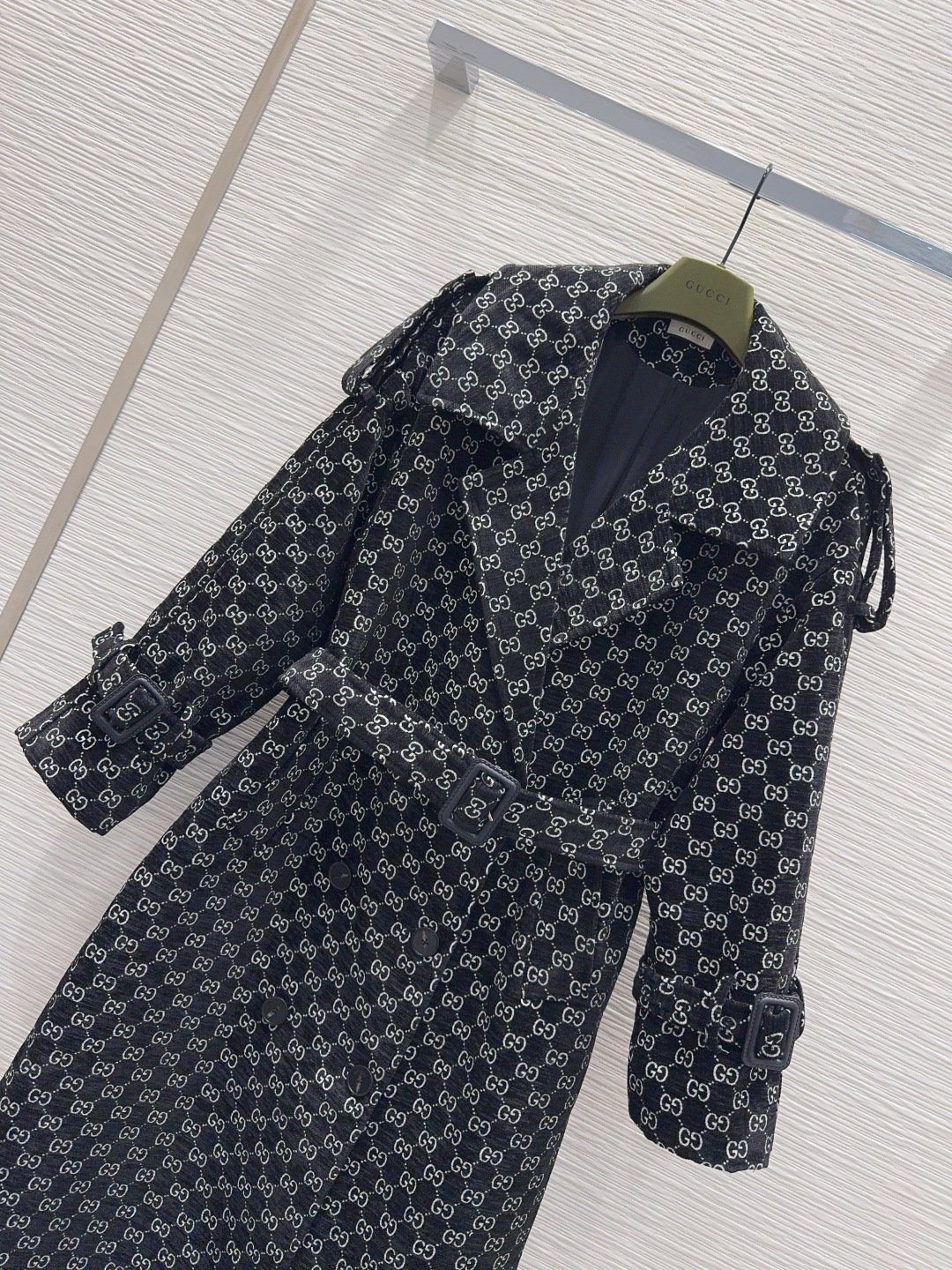Manteau Trench Gucci monogramme GG noir – ceinture – Image 2