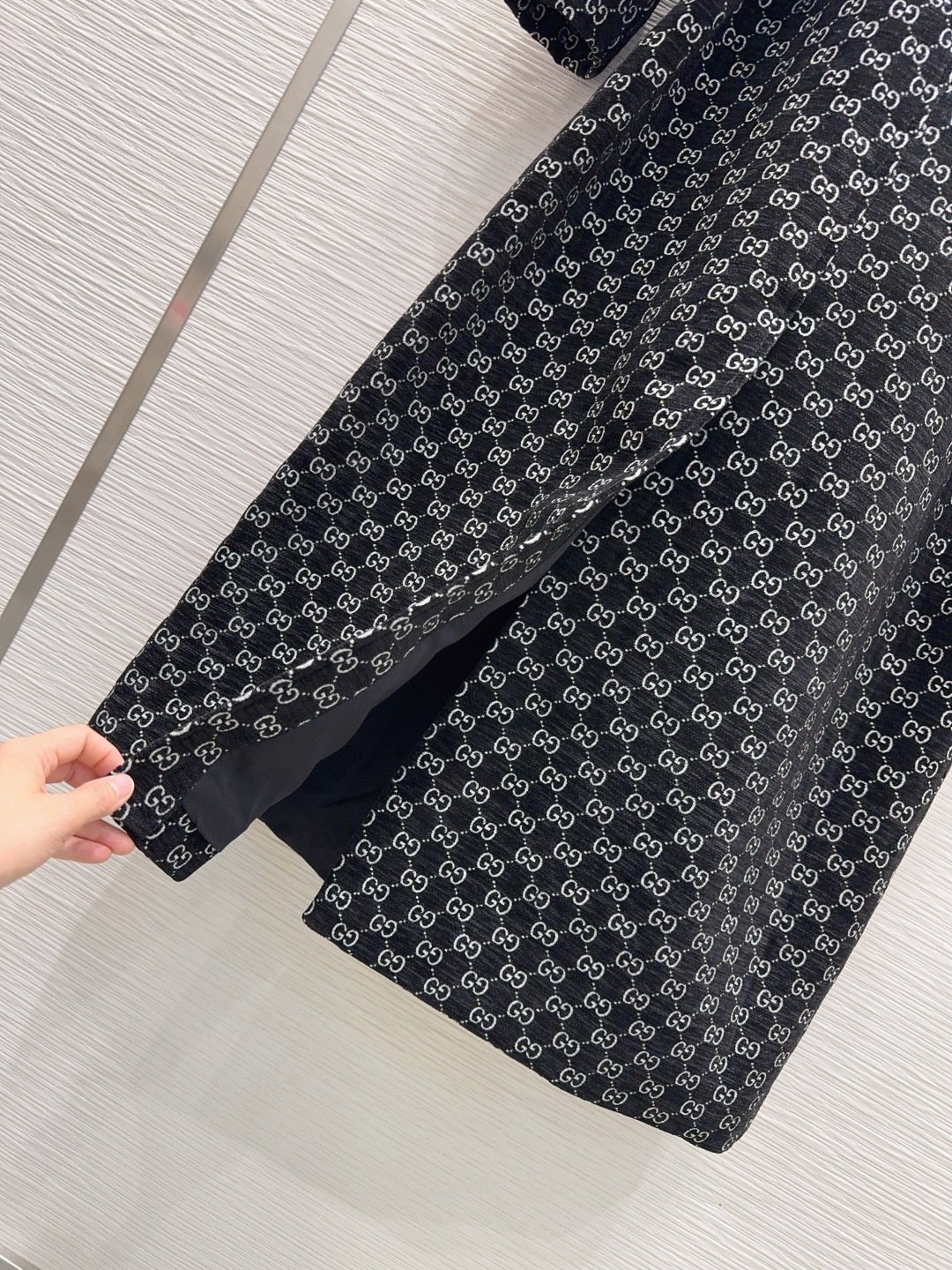 Manteau Trench Gucci monogramme GG noir – ceinture – Image 7