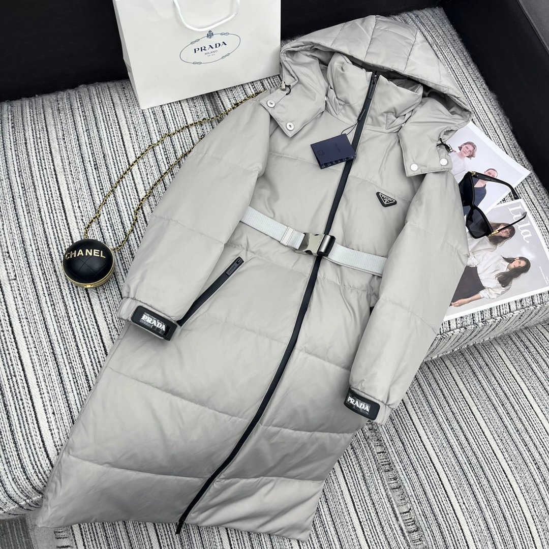 Doudoune longue Prada — Élégance, chaleur et luxe